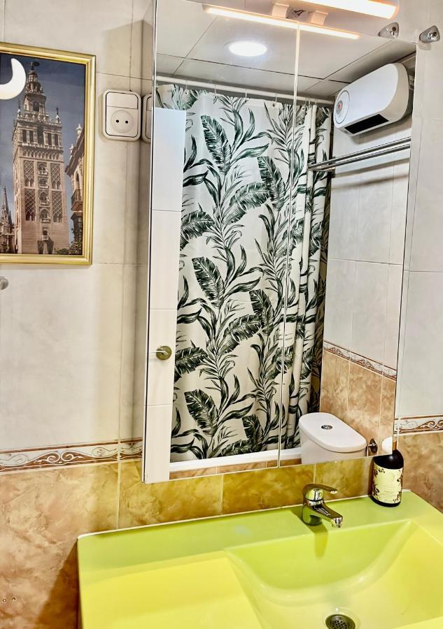 Triana In Hotel 24H Севілья Екстер'єр фото